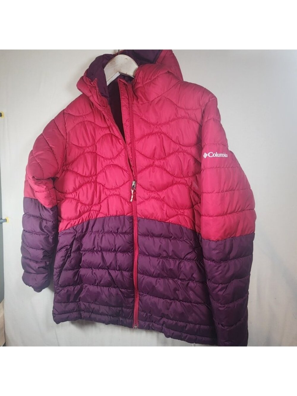 Columbia Sportswear Hooded Puffer Jacket Pink Purple Colorblock XL 18/20 Kids
